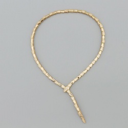 Snake necklace High quality details super good complex simple design smooth surface inlaid with zircon gold silver rose gold